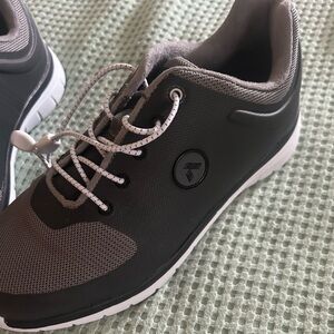 Anodyne #22 Running Shoe in Black and Grey New Without Box
